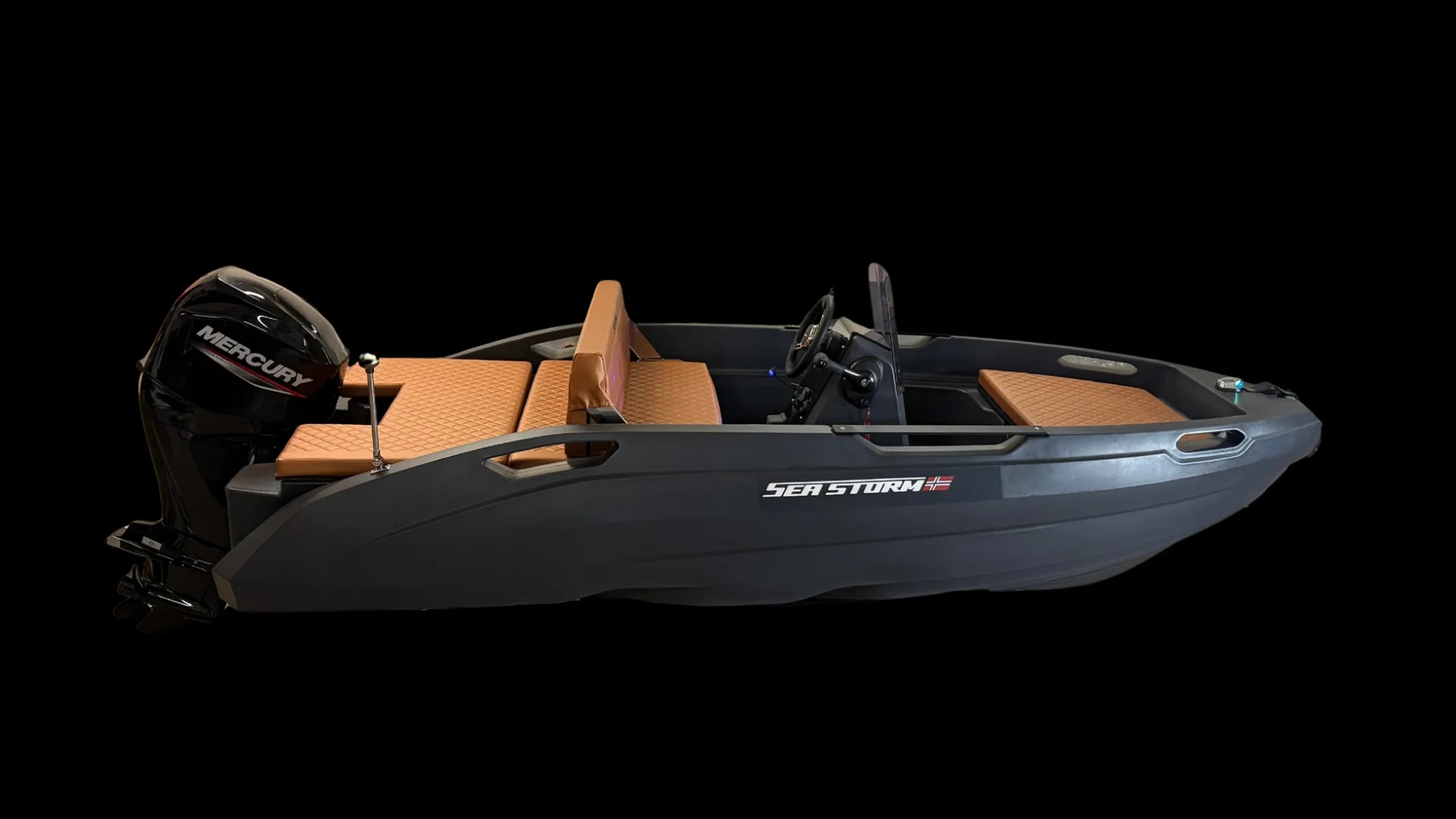 SeaStorm 13s – schräg von vorne