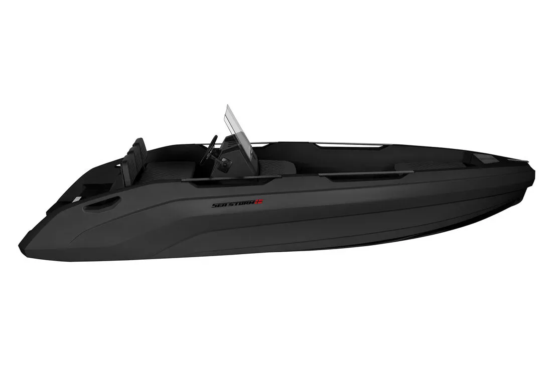 Seitenprofil des HDPE-Motorboots SeaStorm 17 mit doppelwandigem Polyethylen-Rumpf